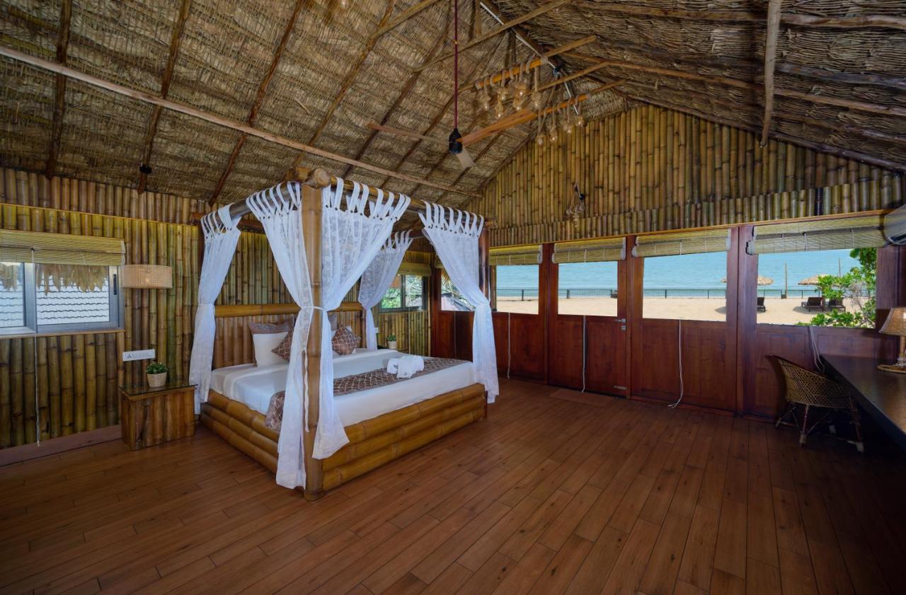 Maliekal Heritance Cherai Beach Cochin Exterior photo