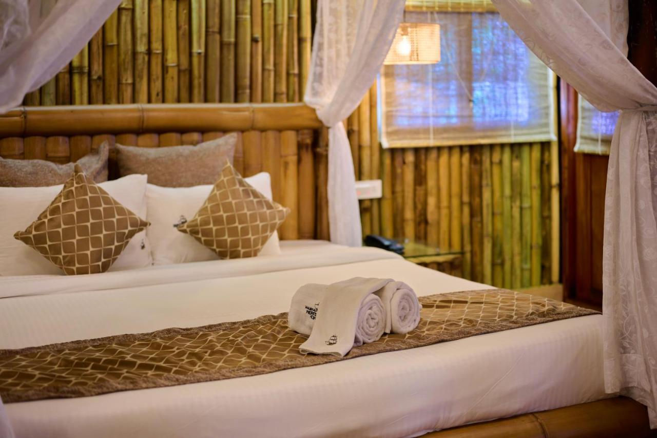 Maliekal Heritance Cherai Beach Cochin Exterior photo