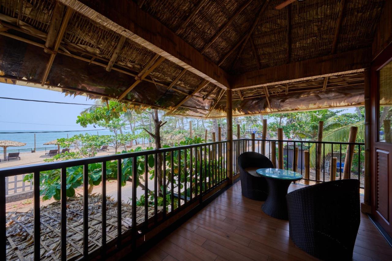 Maliekal Heritance Cherai Beach Cochin Exterior photo